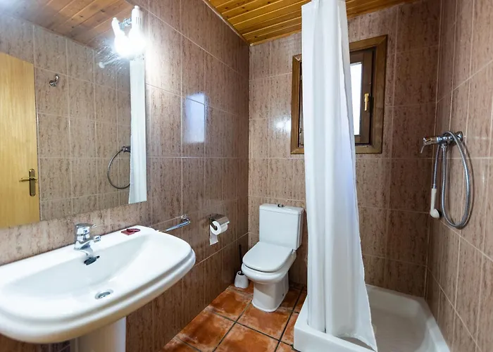 ゲストハウス Casa Samarra Ribera de Cardós